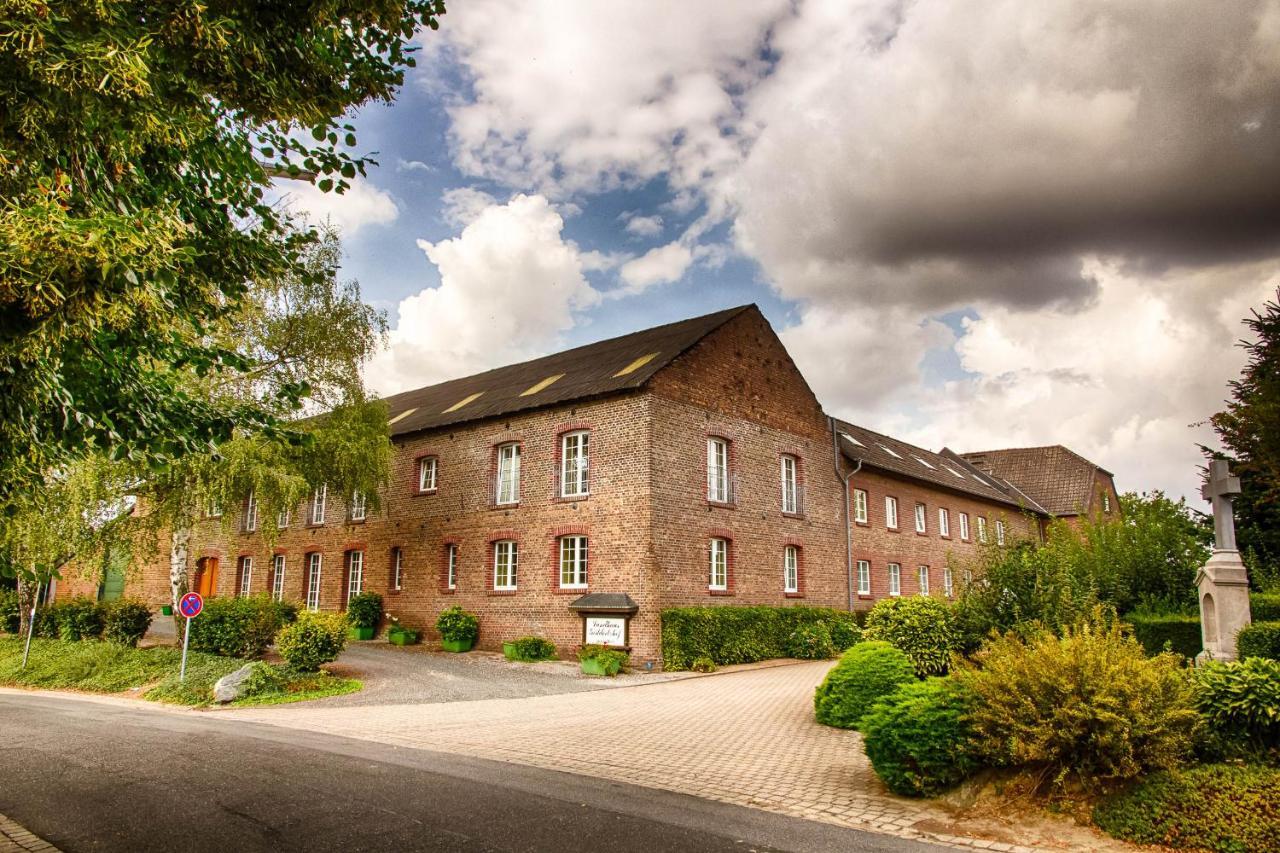 Hotel Landhaus Göddertzhof Erkelenz Exterior foto